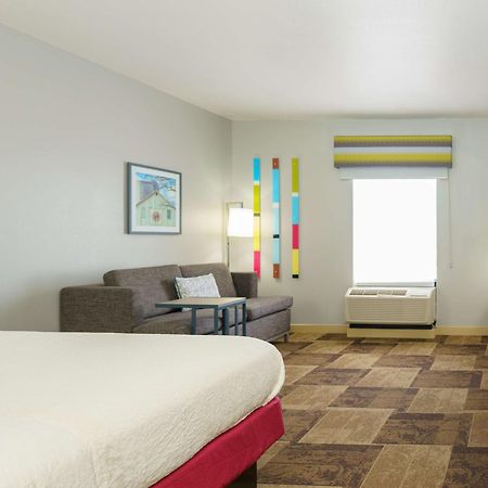 Hampton Inn Garden City Zewnętrze zdjęcie