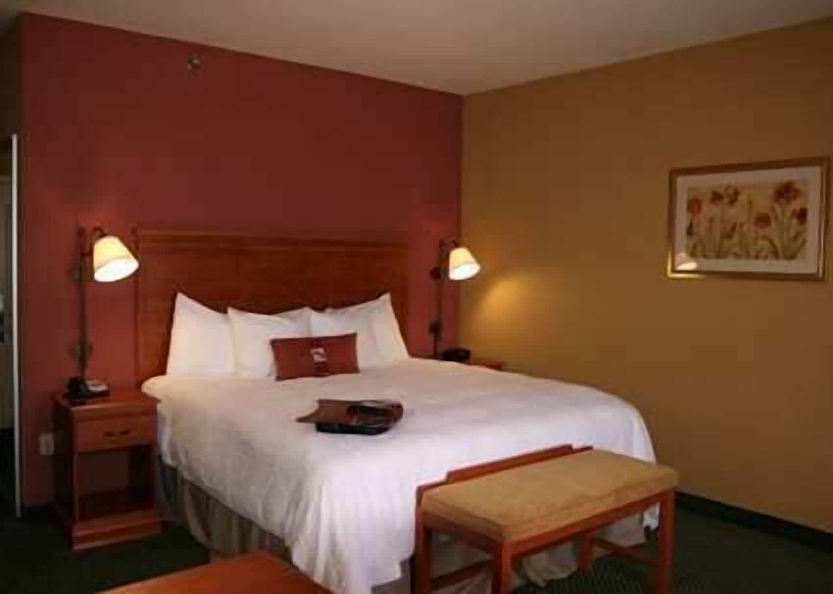 Hampton Inn Garden City Zewnętrze zdjęcie