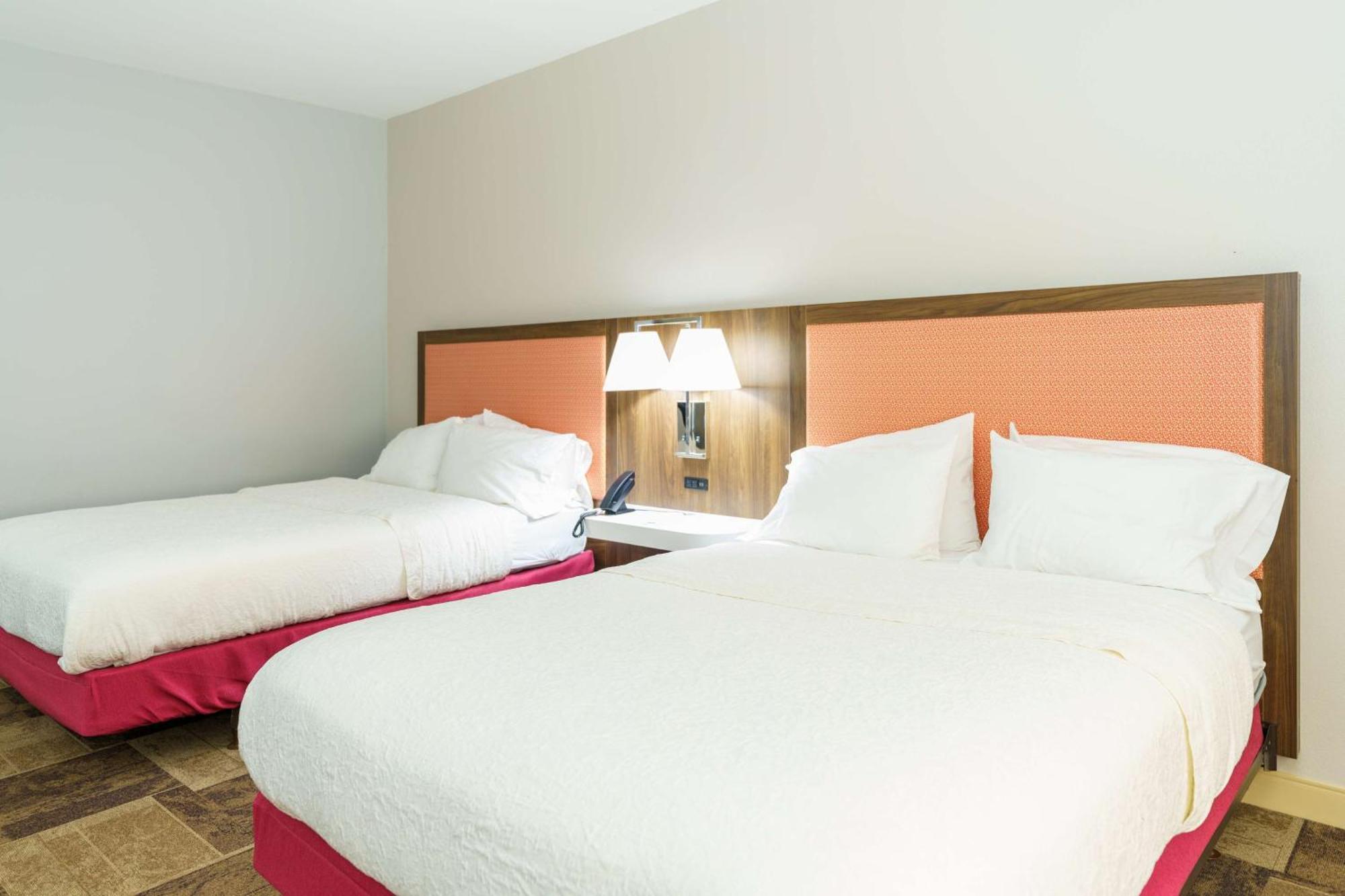 Hampton Inn Garden City Zewnętrze zdjęcie
