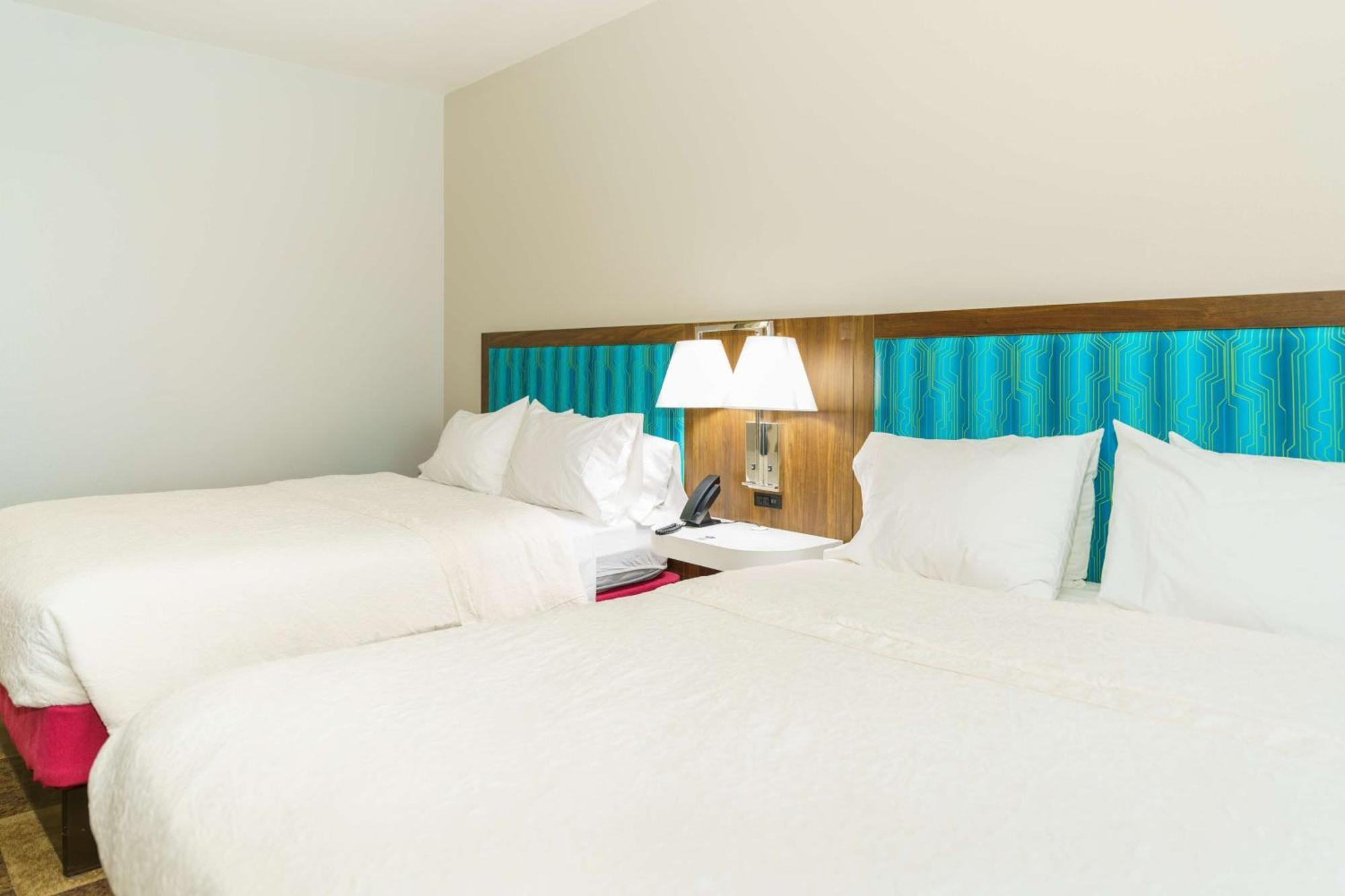 Hampton Inn Garden City Zewnętrze zdjęcie