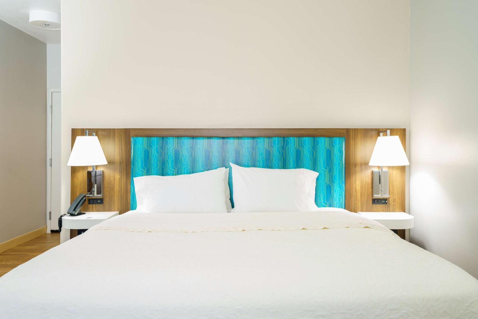 Hampton Inn Garden City Zewnętrze zdjęcie
