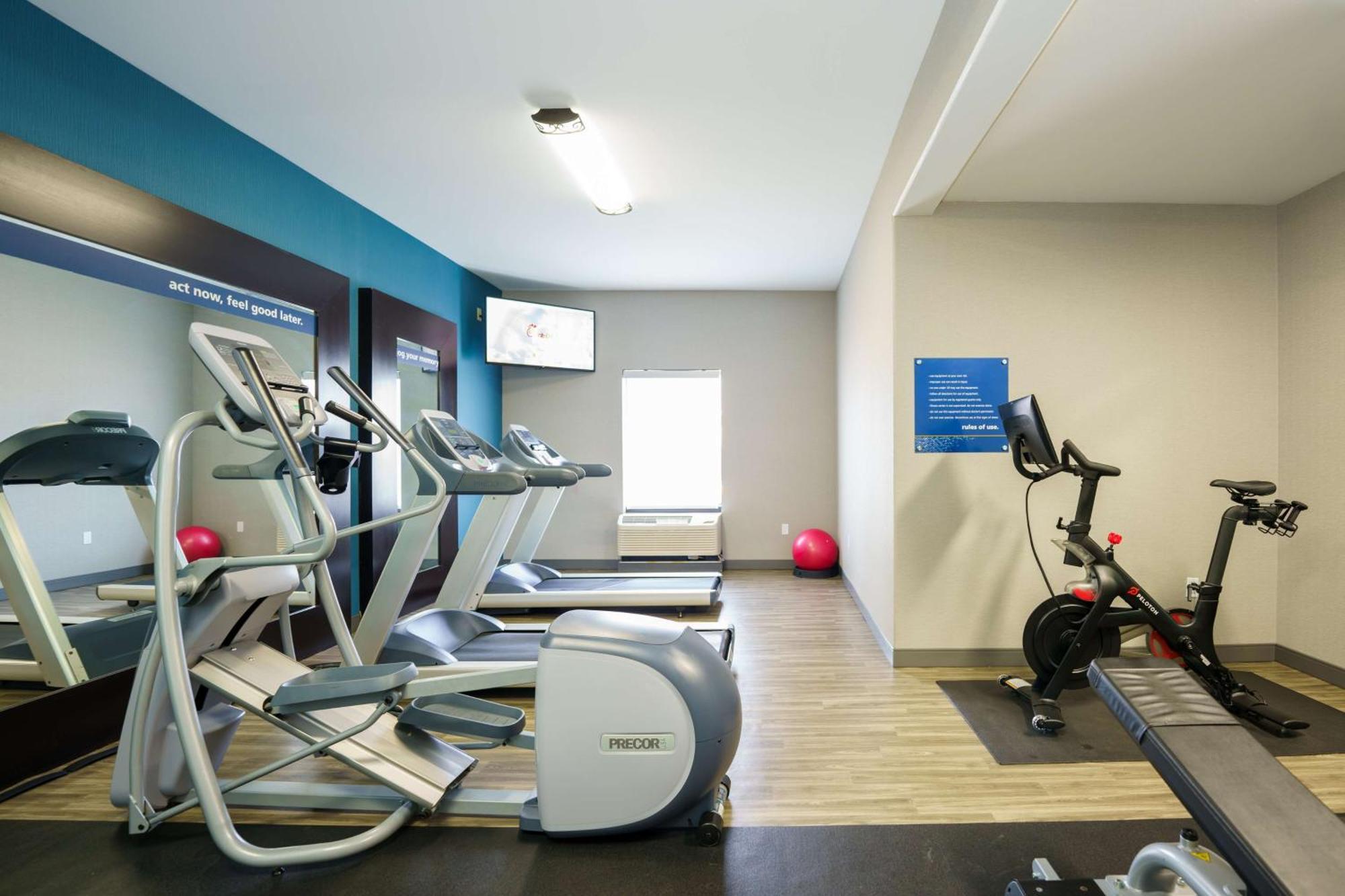 Hampton Inn Garden City Zewnętrze zdjęcie